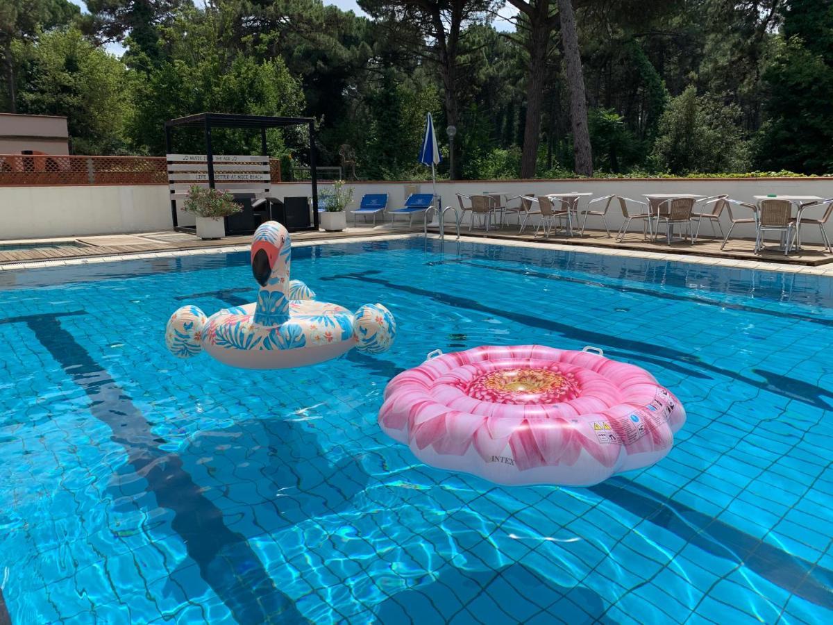 G&D Hotel Deanna Pool&Brunch Milano Marittima Exterior photo